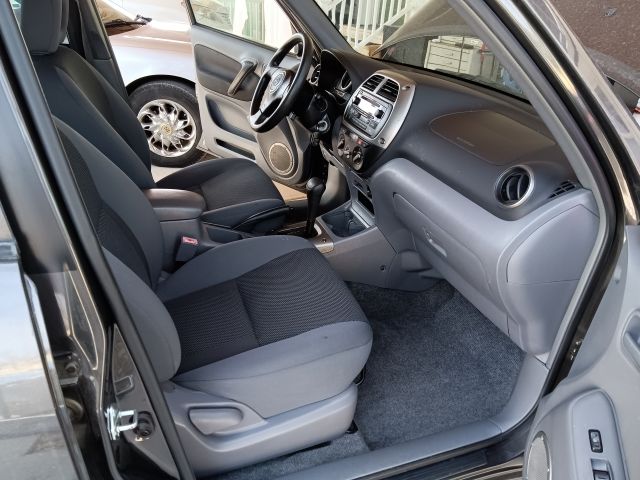 2003 RAV4 (30).jpg